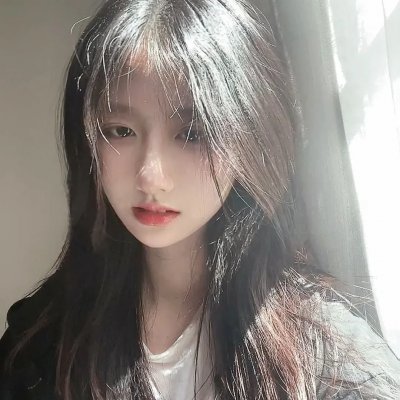 靠近我一点 在线观看封面